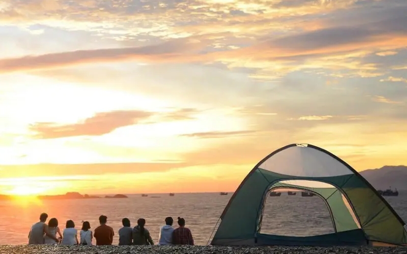 Bãi Đá Đen Đà Nẵng có gì hấp dẫn mà khiến nhiều du khách muốn quay lại?