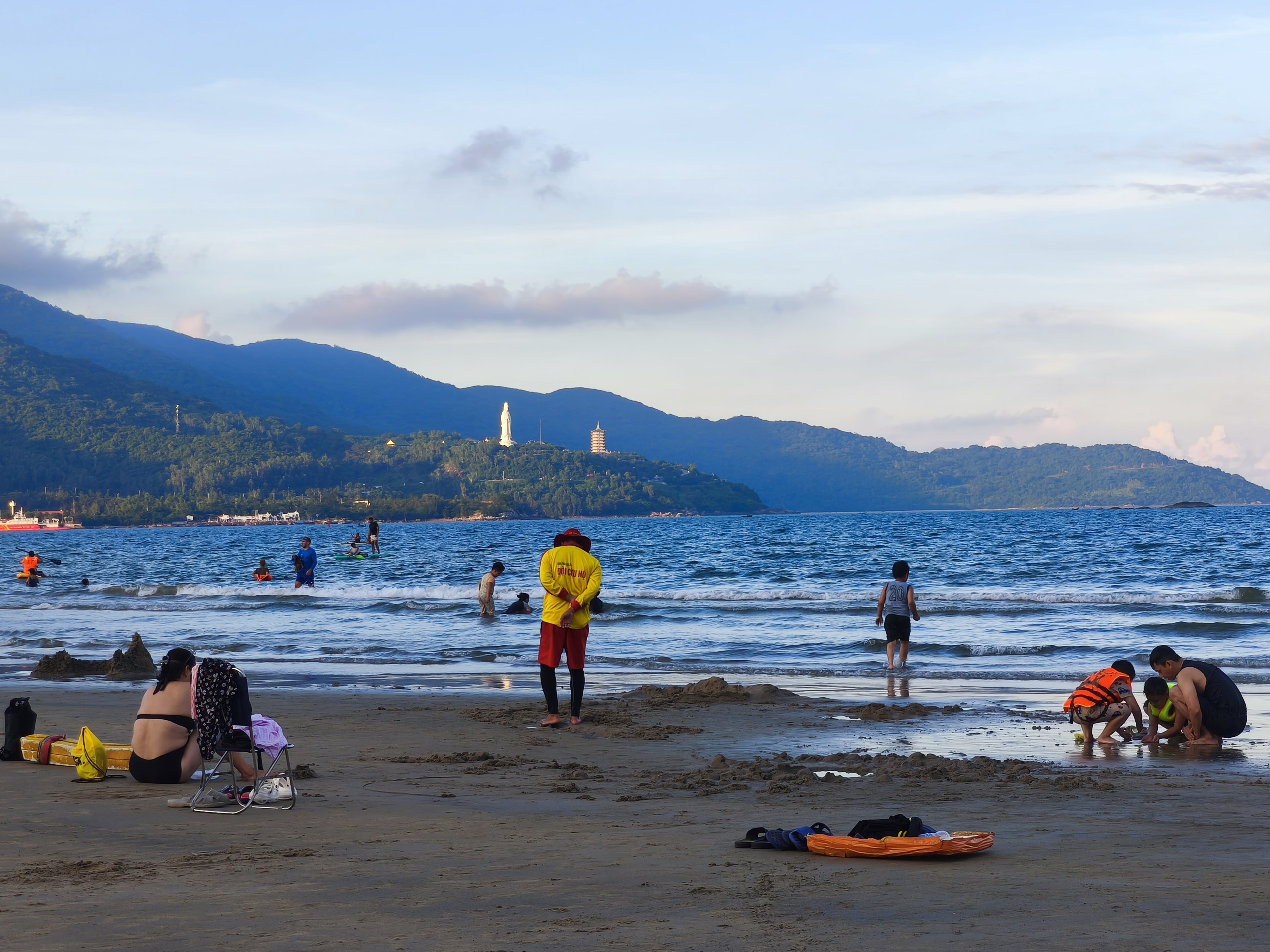 Biển Mân Thái: Vẻ đẹp làng chài bình yên giữa lòng Đà Nẵng