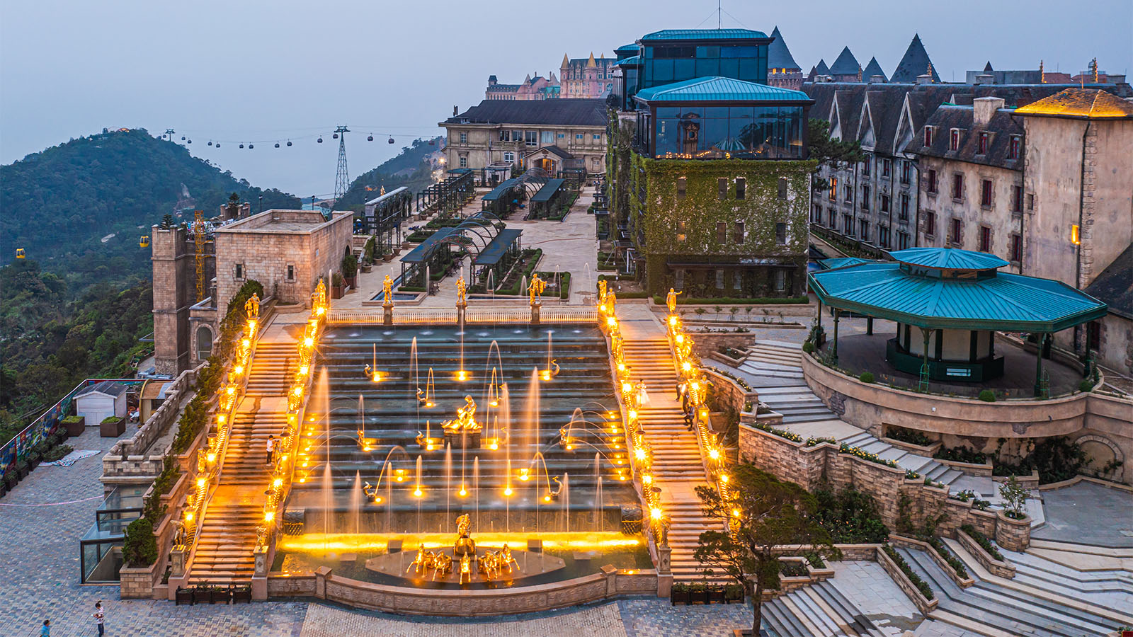 Cẩm nang du lịch Bà Nà Hills 2026: Giá vé, kinh nghiệm tham quan và những trải nghiệm đáng thử