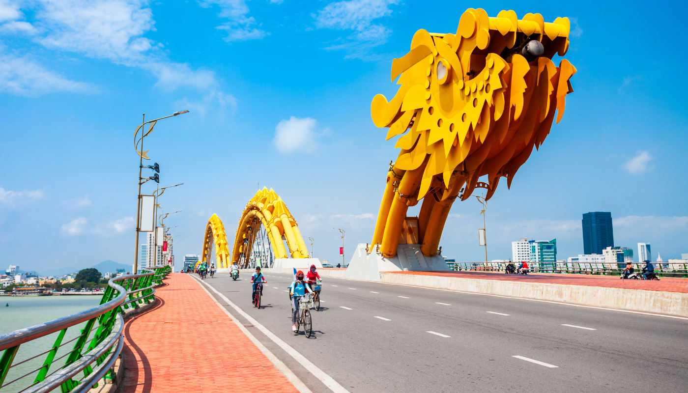 Cầu Rồng phun lửa mấy giờ, có gì hay để trải nghiệm khi du lịch Đà Nẵng?