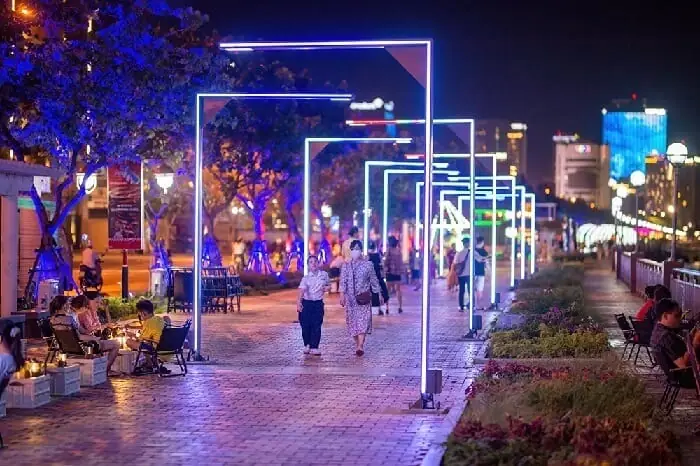 Chợ đêm Sơn Trà: Điểm hẹn sôi động về đêm giữa lòng thành phố biển Đà Nẵng