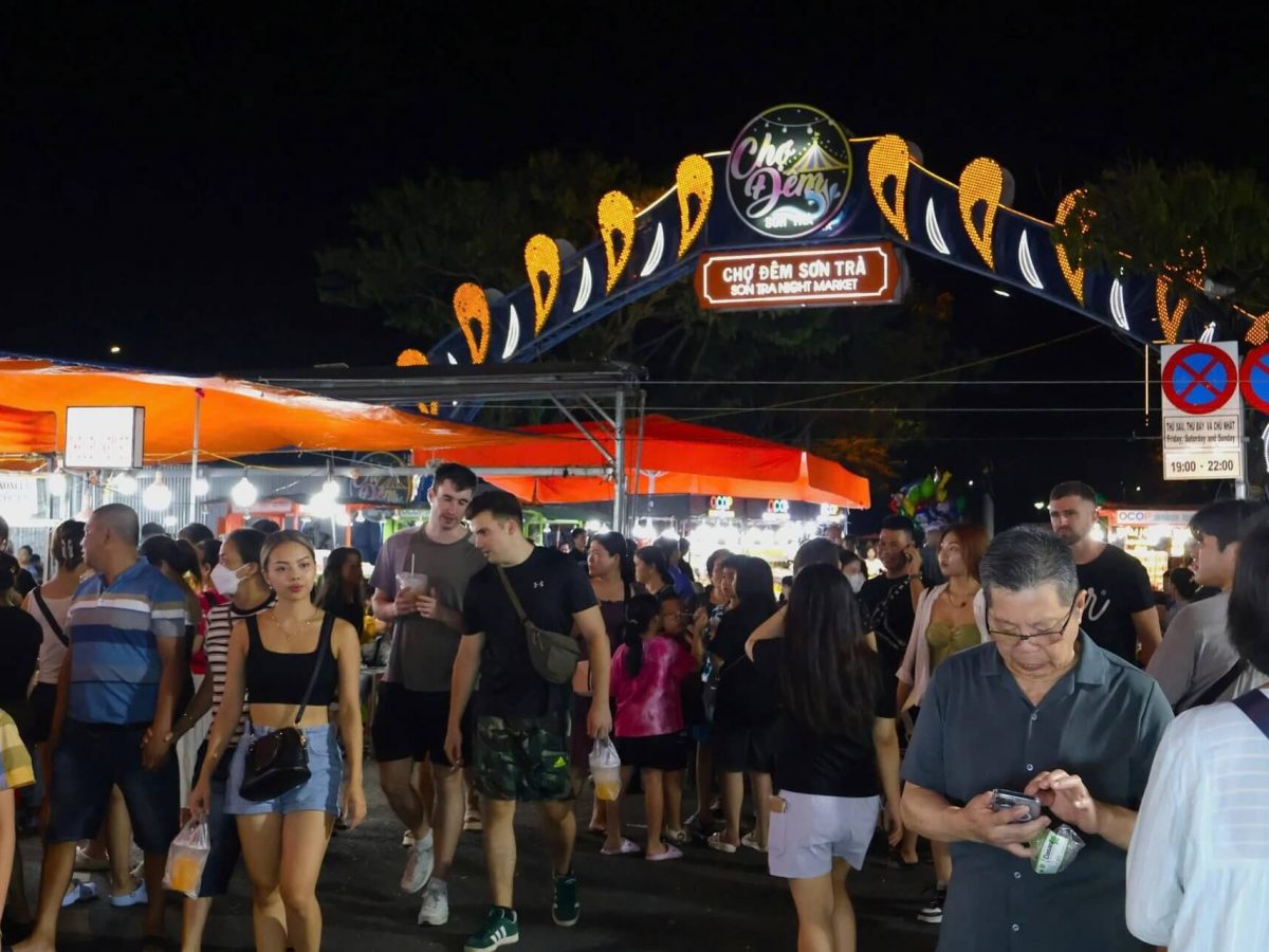 Chợ đêm Sơn Trà: Điểm hẹn sôi động về đêm giữa lòng thành phố biển Đà Nẵng