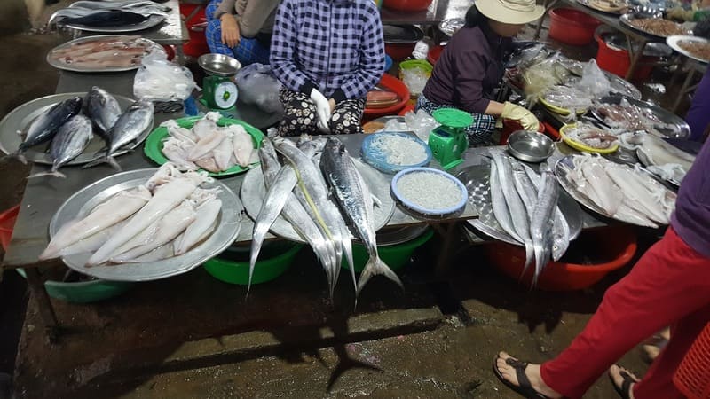 Chợ Mân Thái: Chợ Chiều Hải Sản Nổi Tiếng Tại Sơn Trà Đà Nẵng Có Gì Hấp Dẫn?
