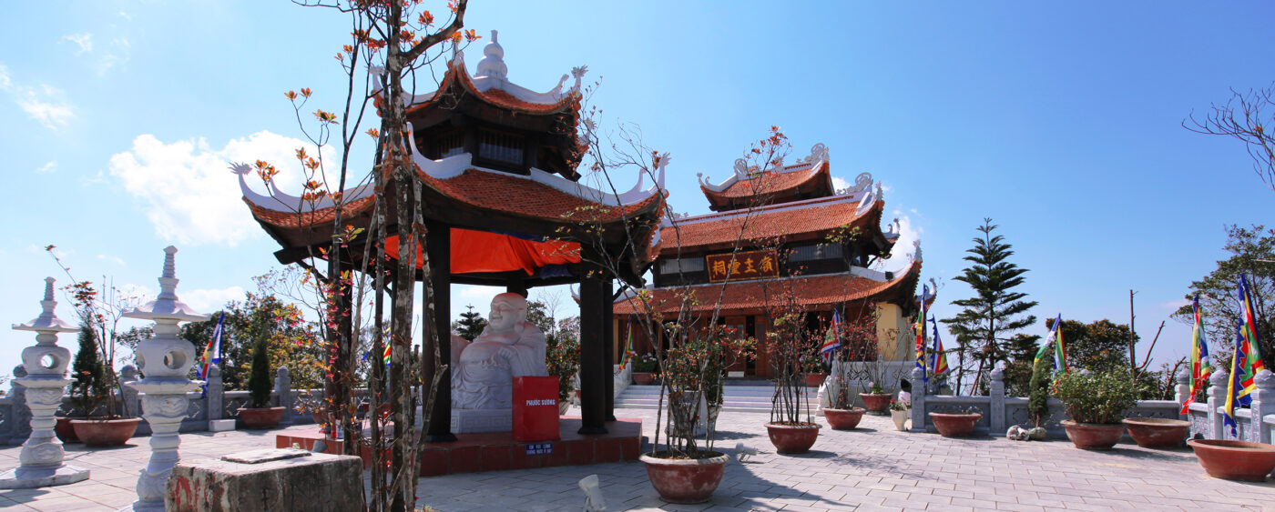 Đền Bà Chúa Thượng Ngàn có gì đặc biệt giữa mây núi Bà Nà Hills?