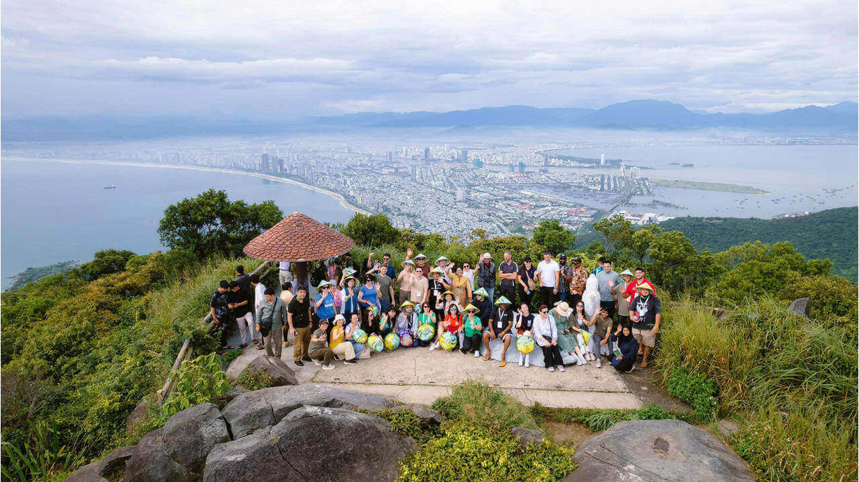 Đỉnh Bàn Cờ: Hành Trình Chinh Phục Nóc Nhà Sơn Trà Và Ngắm Trọn Đà Nẵng Từ Trên Cao