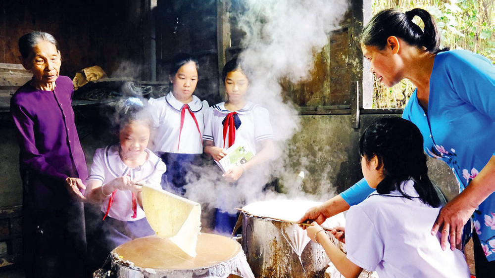 Làng bánh tráng Túy Loan: Điểm đến lưu giữ hương vị truyền thống hơn 500 năm tại Đà Nẵng