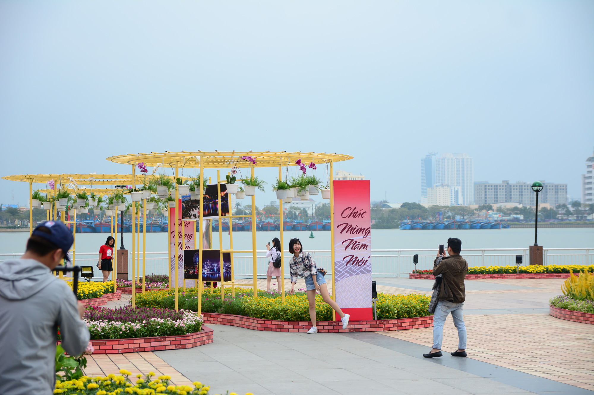 Phố đi bộ Bạch Đằng Đà Nẵng có đáng để trải nghiệm khi khám phá thành phố về đêm?