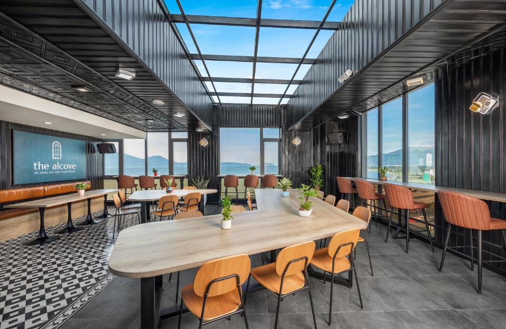 Review Ocean Star Hotel: Điểm Dừng Chân Lý Tưởng Giữa Lòng Đà Nẵng