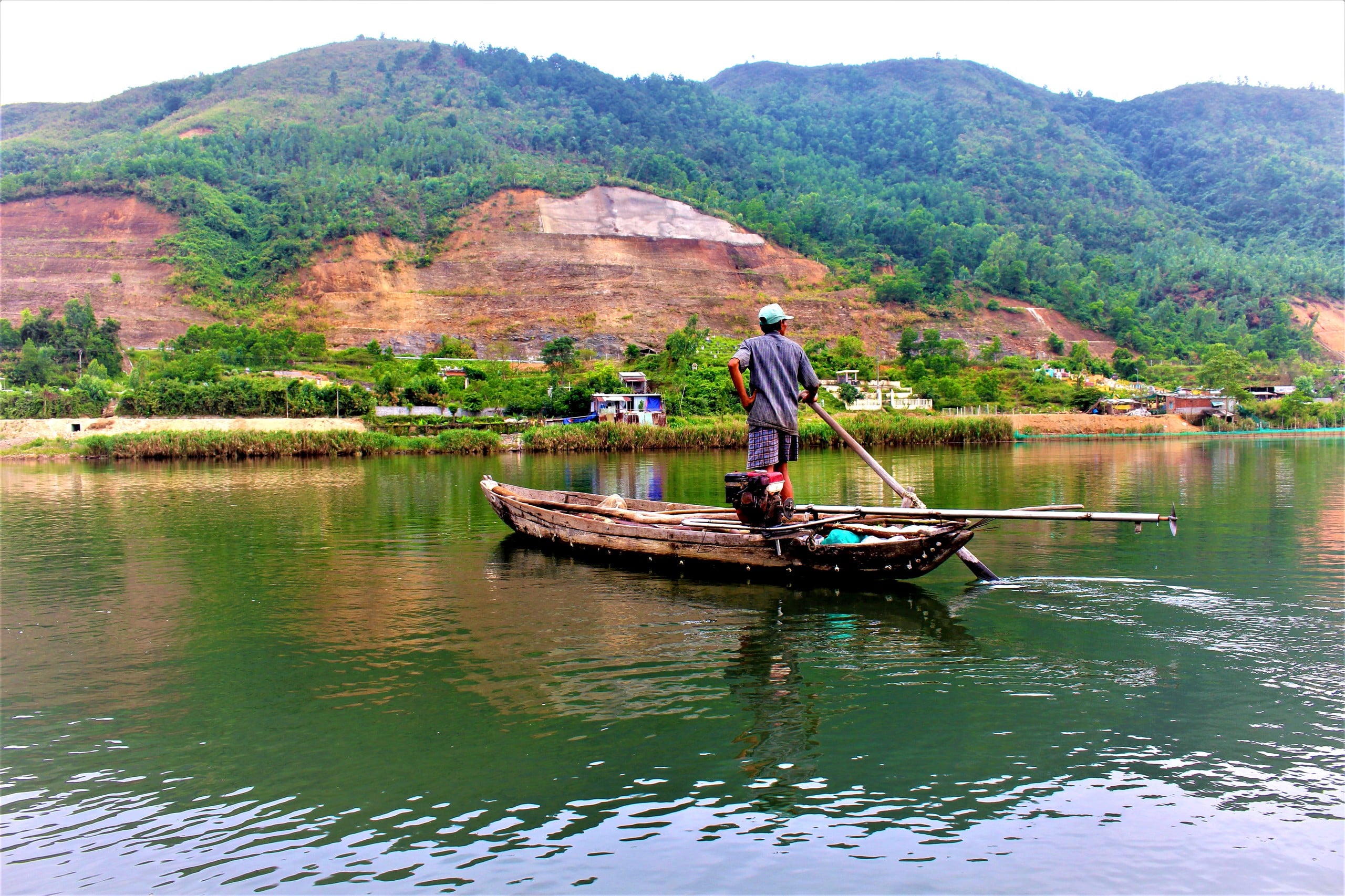 Sông Cu Đê: Hành Trình Khám Phá Dòng Sông Hoang Sơ Giữa Núi Rừng Đà Nẵng