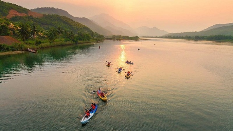 Sông Cu Đê: Hành Trình Khám Phá Dòng Sông Hoang Sơ Giữa Núi Rừng Đà Nẵng