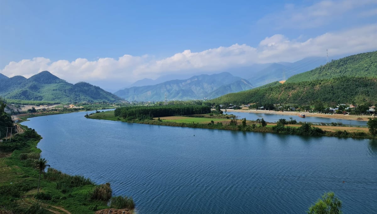 Sông Cu Đê: Hành Trình Khám Phá Dòng Sông Hoang Sơ Giữa Núi Rừng Đà Nẵng