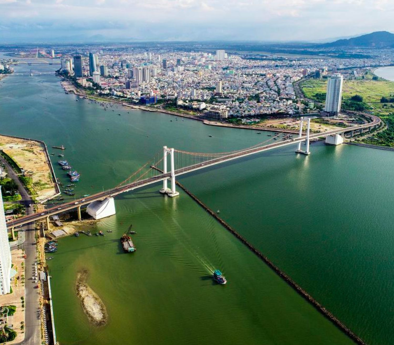 Sông Hàn Đà Nẵng: Dòng Sông Biểu Tượng Làm Nên Vẻ Đẹp Thành Phố Đáng Sống